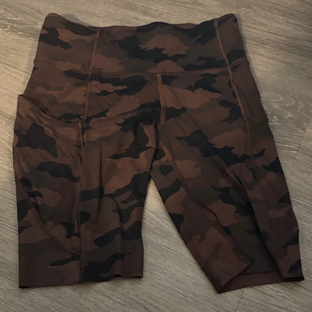 Camo Print Biker Shorts lululemon shorts exercise yoga align leggings limited s6